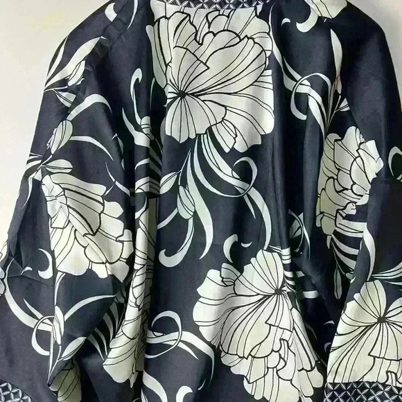 NWT! Chico’s Kasbah Short Kimono Covering Ruana - Picture 10 of 11